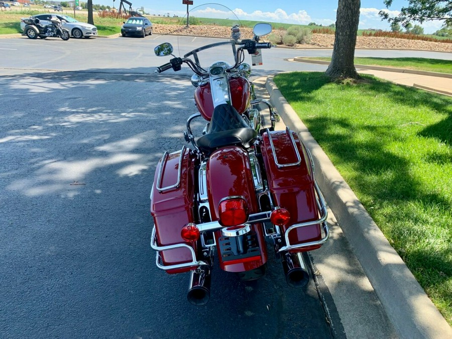 2021 Harley-Davidson Road King Billiard Red