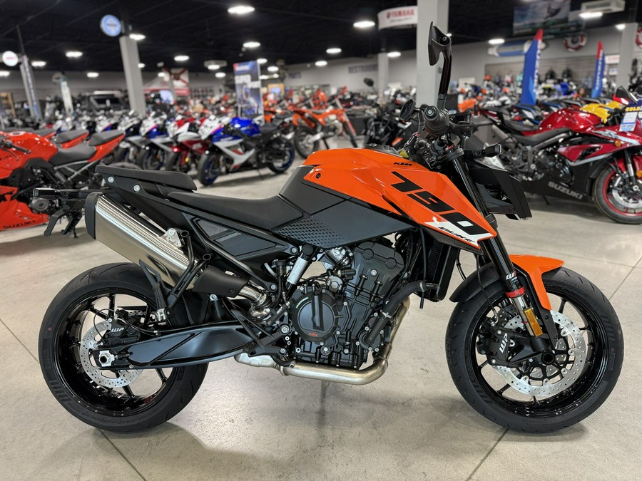 2027 KTM Duke 790