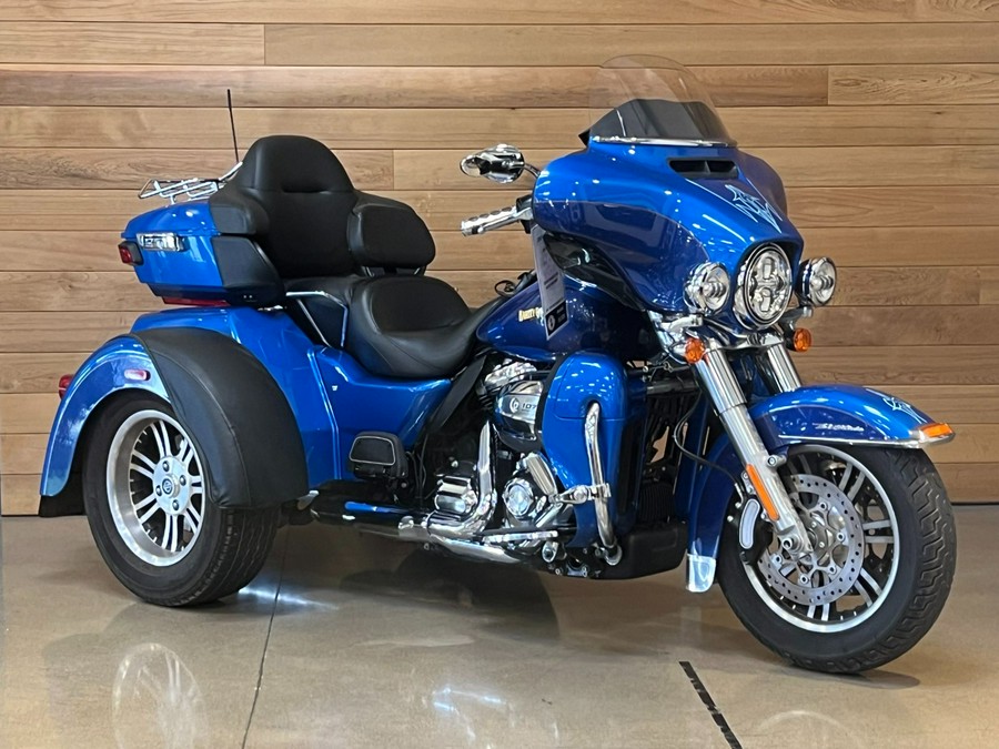 2017 Harley-Davidson Tri Glide® Ultra