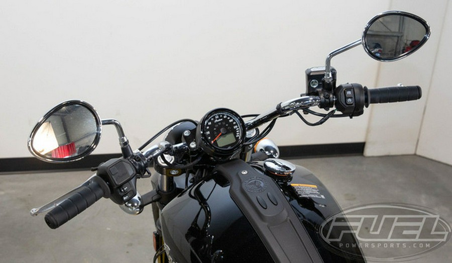 2025 Indian Scout Classic Black Metallic