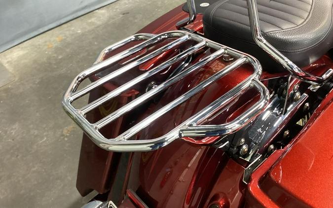 2013 Harley-Davidson® FLHRSE5 - CVO™ Road King®