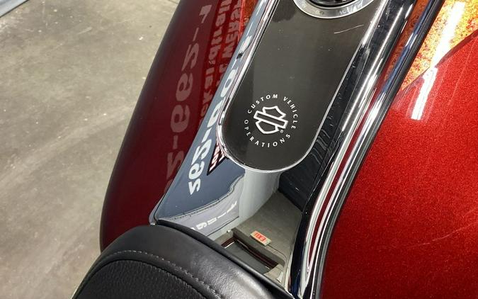 2013 Harley-Davidson® FLHRSE5 - CVO™ Road King®