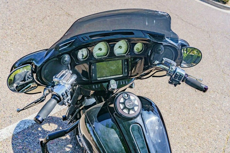 2016 Harley-Davidson FLHXS - Street Glide Special