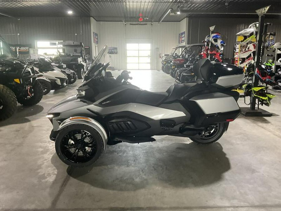 2025 Can-Am® Spyder RT LTD Silver