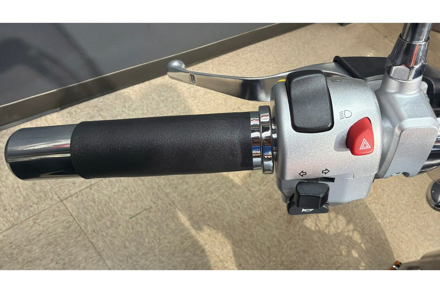 2025 Suzuki BOULEVARD C50T SPECIAL