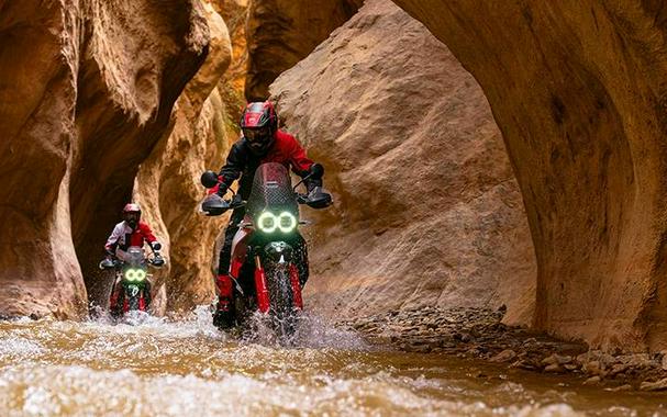 2025 Ducati DesertX 937 Rally