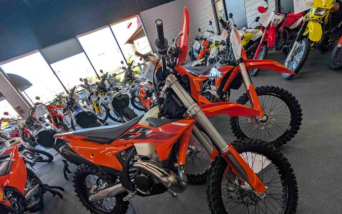 2027 KTM 250 XC-W - 249125