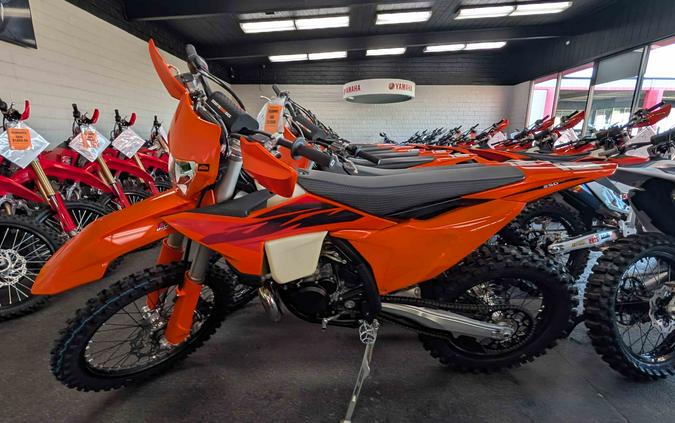 2027 KTM 250 XC-W - 249125