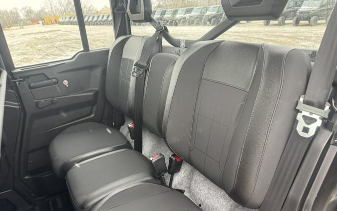 2026 Can-Am Defender MAX XT CAB HD11