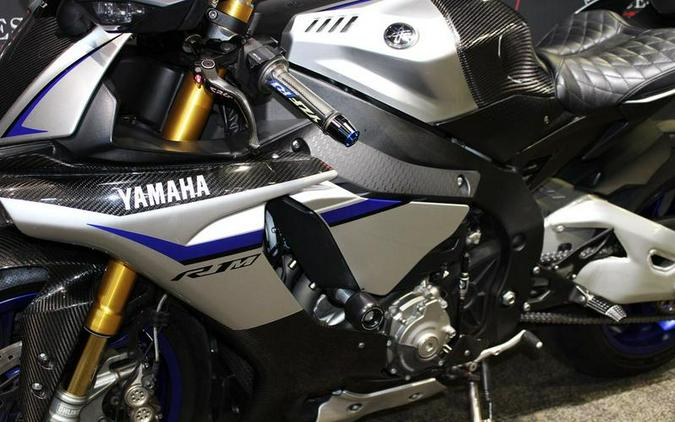 2015 Yamaha YZF-R1M