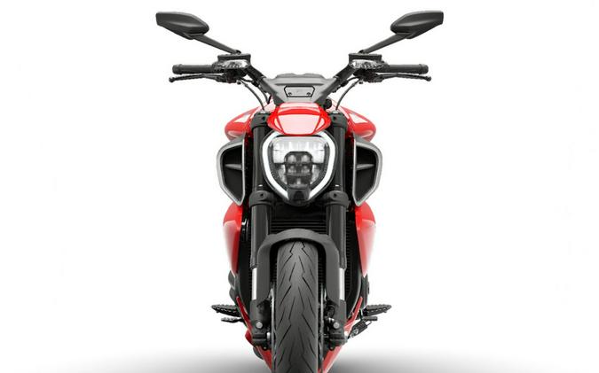 2026 Ducati Diavel V4
