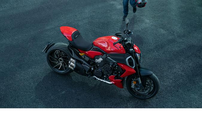 2026 Ducati Diavel V4