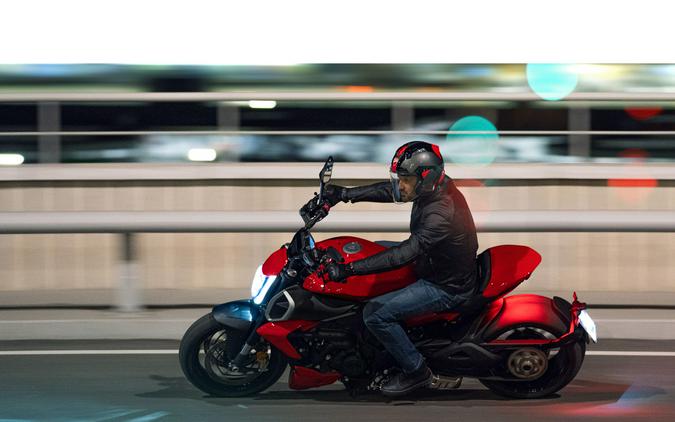 2026 Ducati Diavel V4
