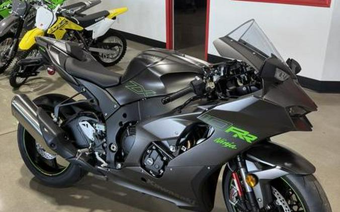 2025 Kawasaki Ninja® ZX™-10RR ABS