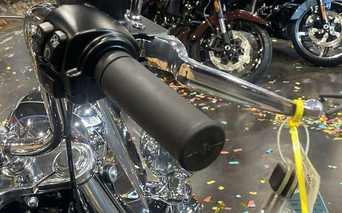 2024 Harley-Davidson Softail FLHCS - Heritage Classic