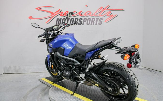 2016 Yamaha FZ-09
