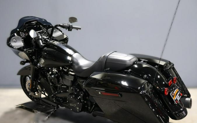 2023 Harley-Davidson Road Glide Special Vivid Black - Black Finish