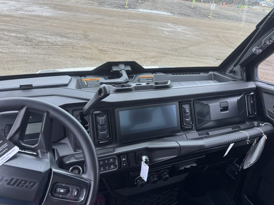 2026 Can-Am Defender Limited HD11