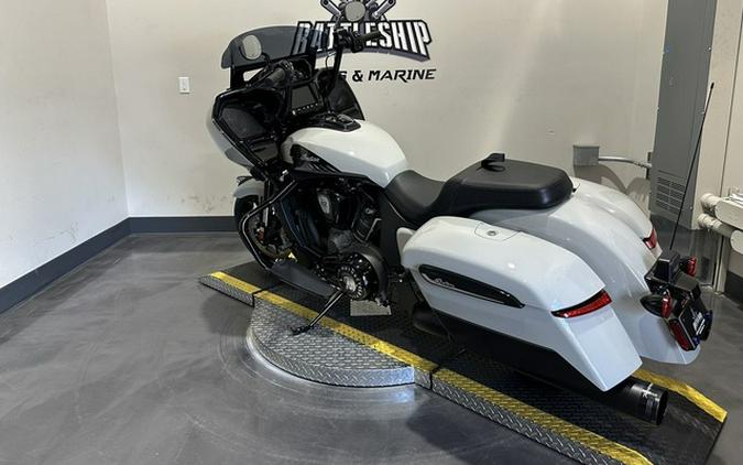 2026 Indian Challenger Dark Horse 112 Chalk with Black Metallic