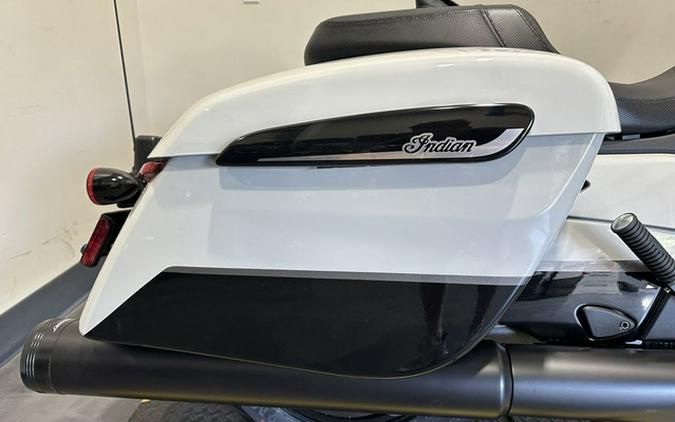 2026 Indian Challenger Dark Horse 112 Chalk with Black Metallic