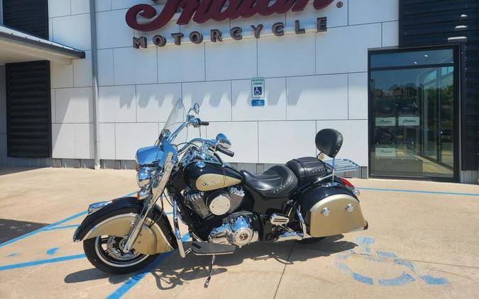 2022 Indian Motorcycle® Springfield® Black Metallic/Dirt Track Tan