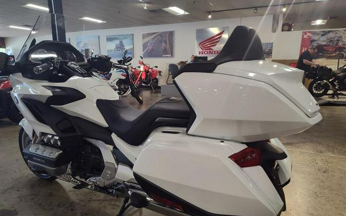 2018 Honda® Gold Wing Tour Automatic DCT Pearl White