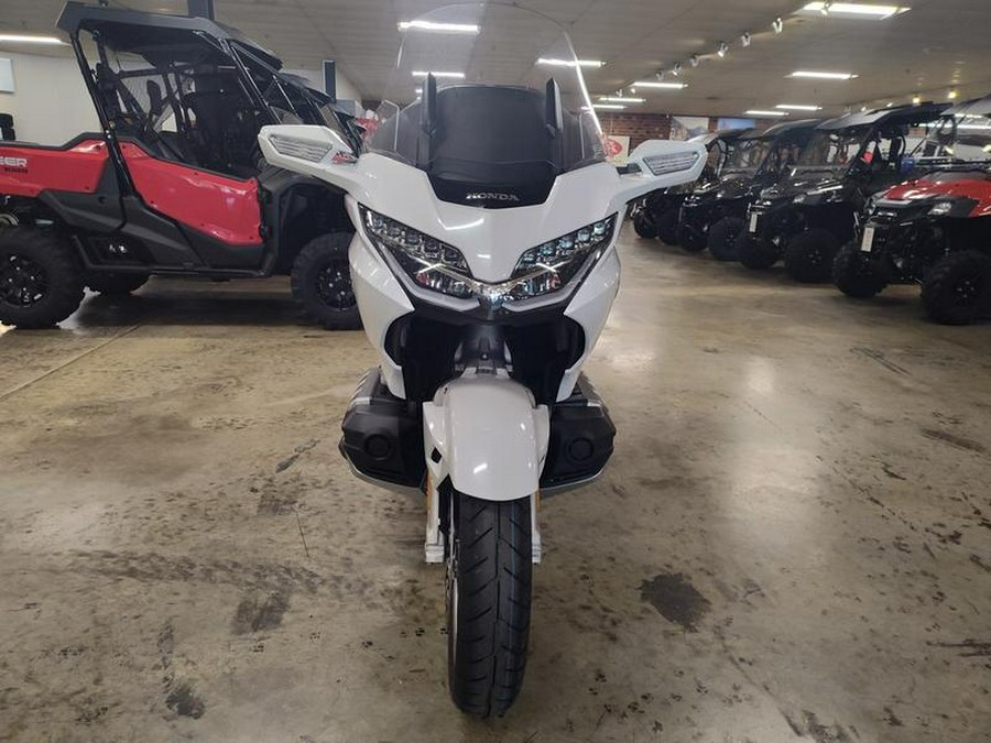 2018 Honda® Gold Wing Tour Automatic DCT Pearl White