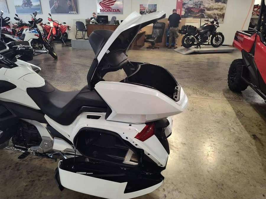 2018 Honda® Gold Wing Tour Automatic DCT Pearl White