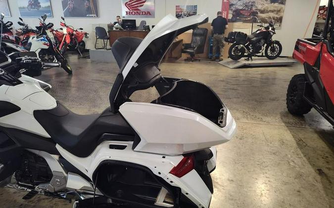 2018 Honda® Gold Wing Tour Automatic DCT Pearl White