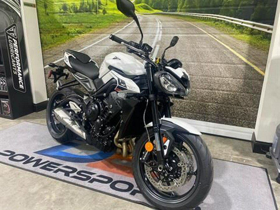 2025 Triumph Street Triple 765 R