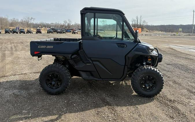 2026 Can-Am Defender XT CAB HD11