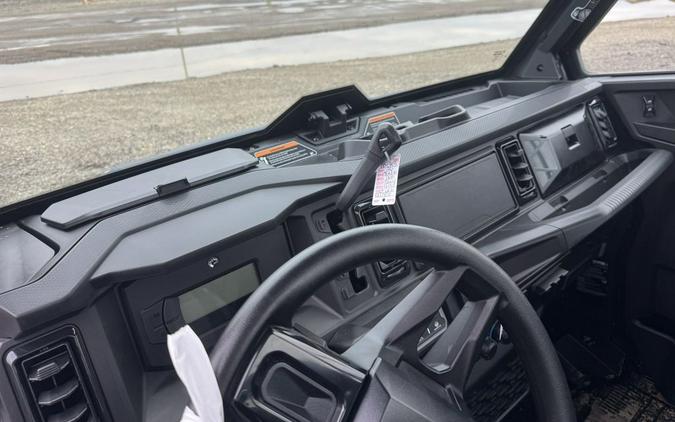 2026 Can-Am Defender XT CAB HD11