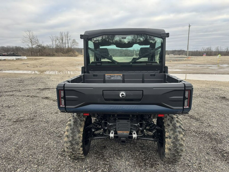 2026 Can-Am Defender XT CAB HD11