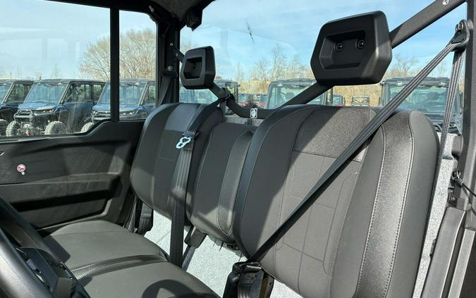 2026 Can-Am Defender XT CAB HD11