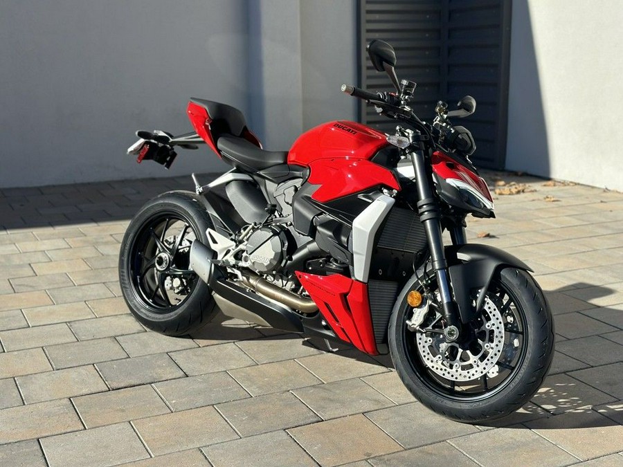 2024 Ducati Streetfighter V2 Red