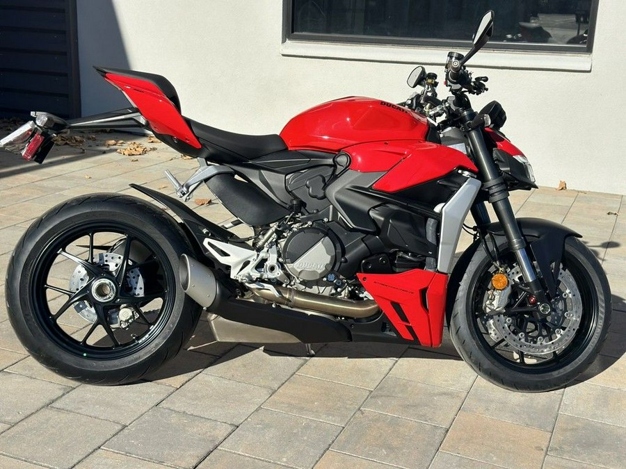 2024 Ducati Streetfighter V2 Red