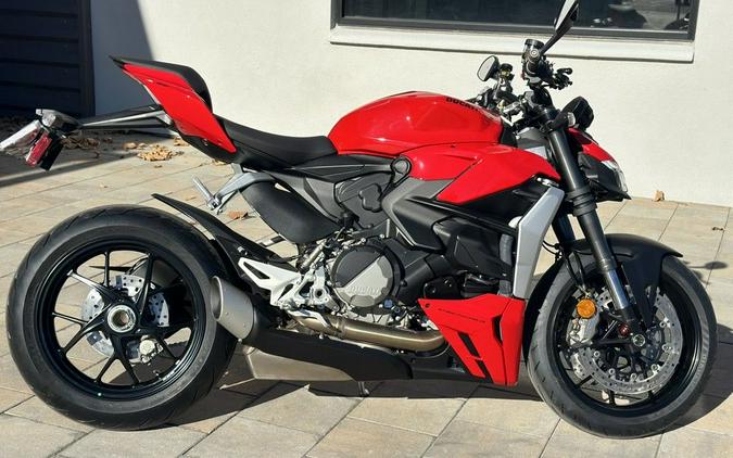 2024 Ducati Streetfighter V2 Red