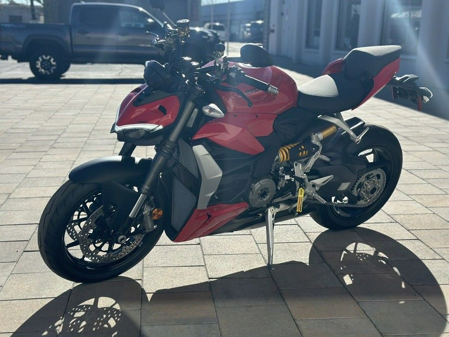 2024 Ducati Streetfighter V2 Red