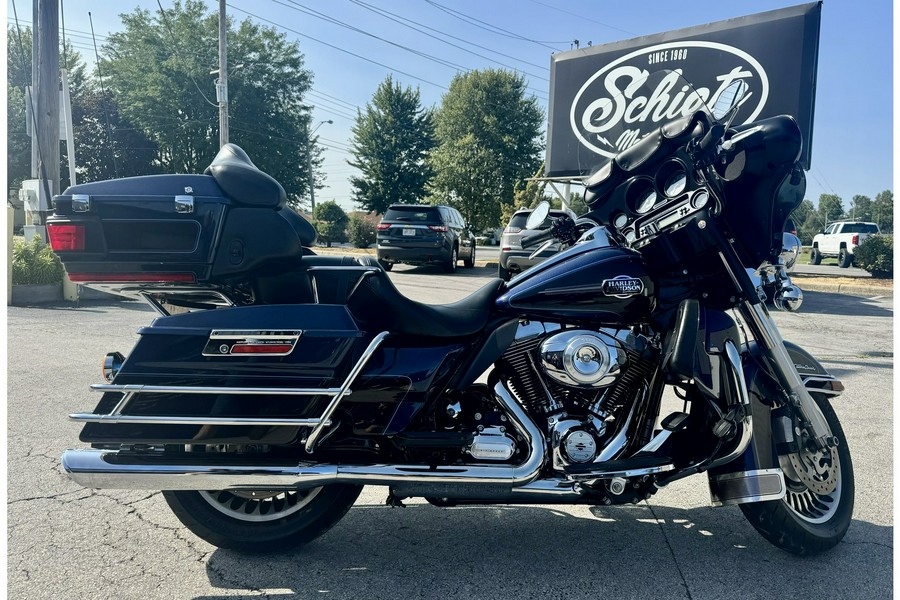 2013 Harley-Davidson® FLHTCU - Electra Glide Ultra Classic