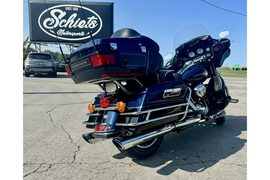 2013 Harley-Davidson® FLHTCU - Electra Glide Ultra Classic