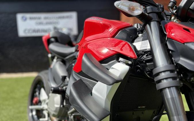 2022 Ducati STREETFIGHTER V2