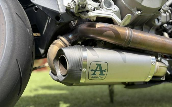 2022 Ducati STREETFIGHTER V2