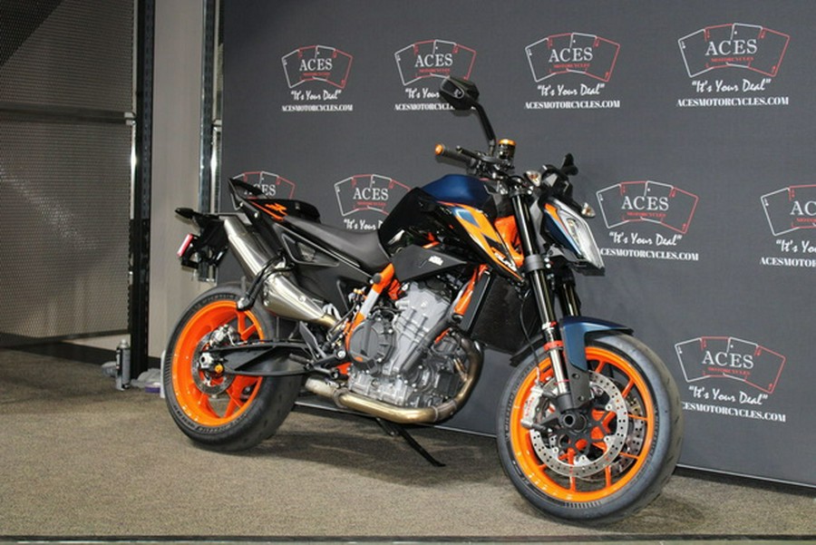 2023 KTM Duke 890 R