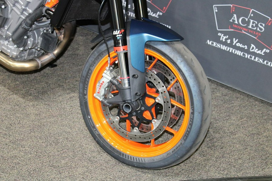 2023 KTM Duke 890 R