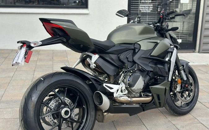 2024 Ducati Streetfighter V2 Storm Green