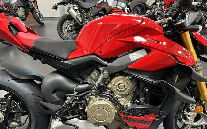 2024 Ducati Streetfighter V4 Red