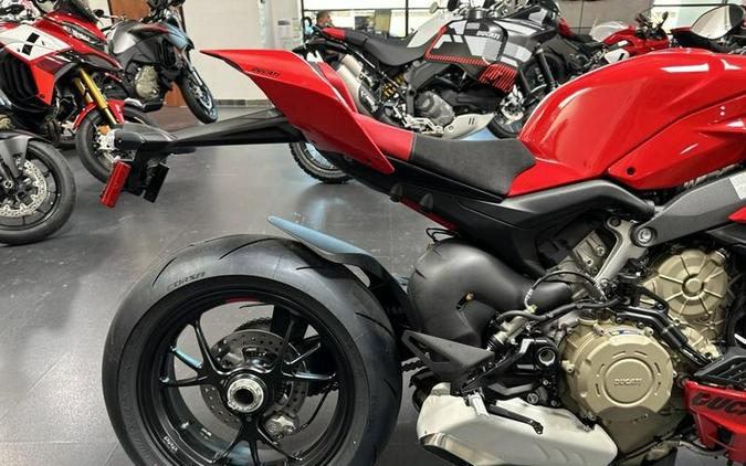 2024 Ducati Streetfighter V4 Red