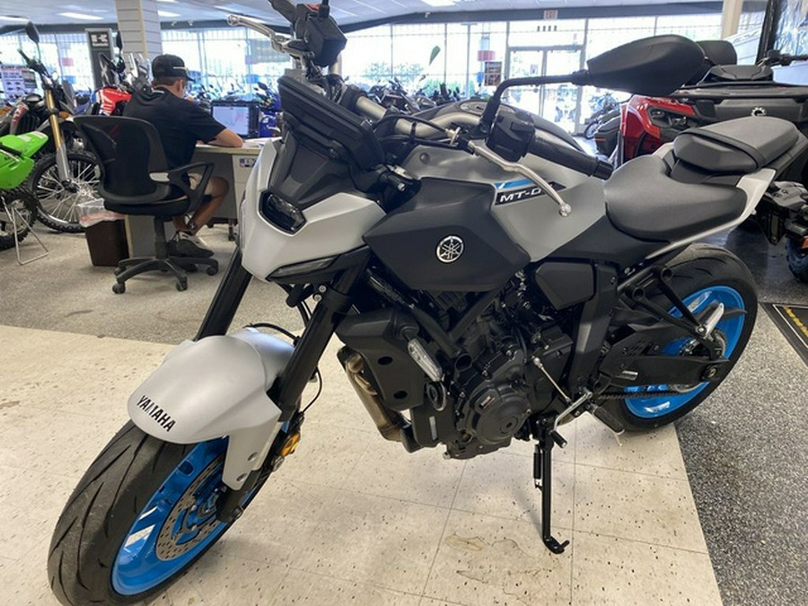 2025 Yamaha MT 07