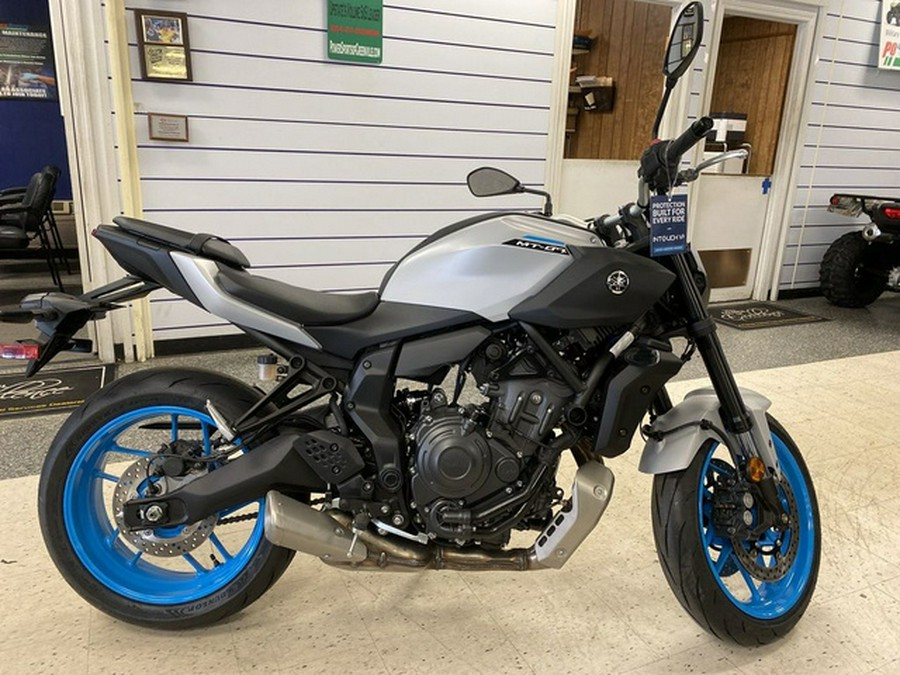 2025 Yamaha MT 07