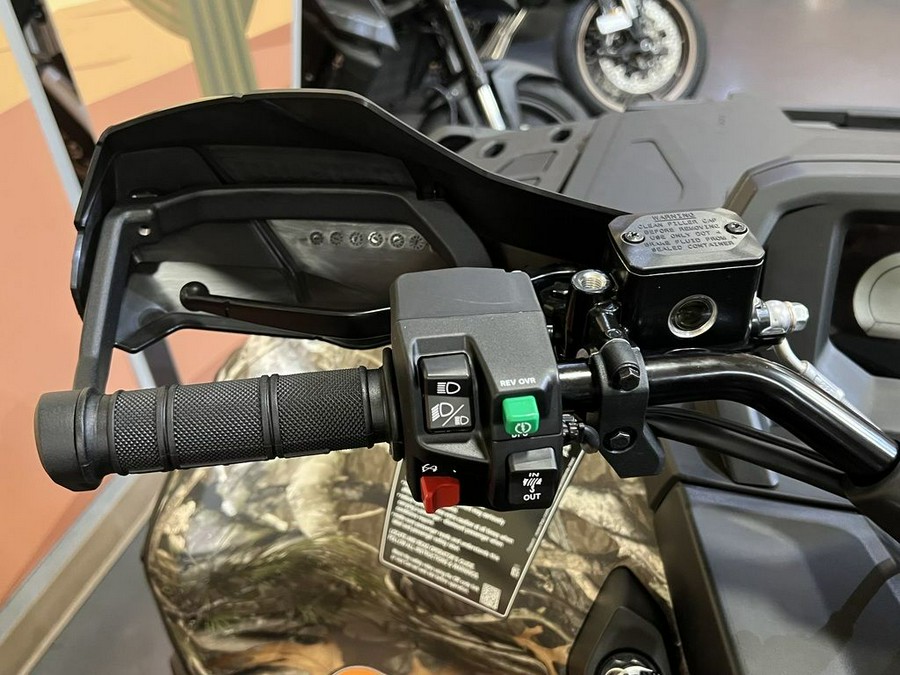 2026 Can-Am® Outlander MAX XT 850 Dark Wildland Camo